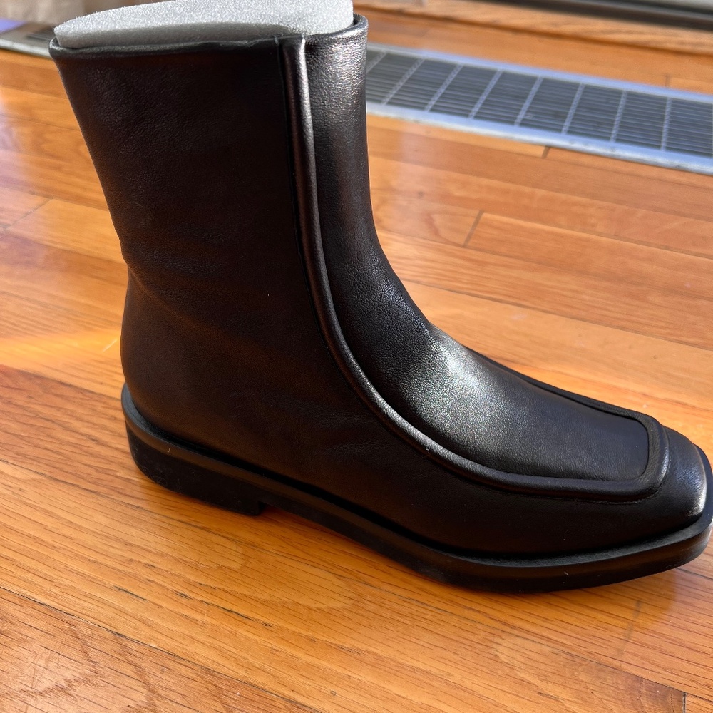NIB: Coclico Light Boot NWT - image 4